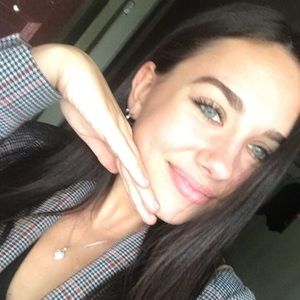 Meet your Posher, Marina